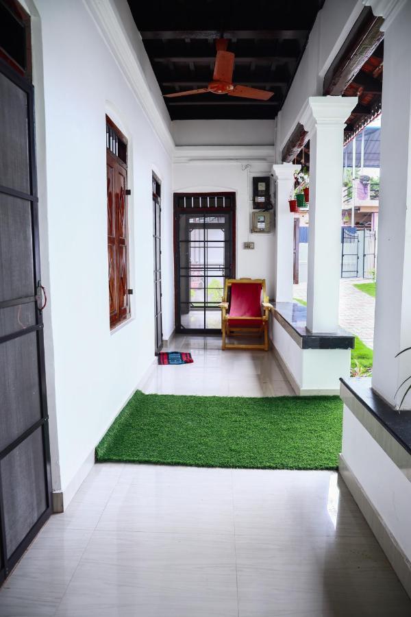 Ferienwohnung Bobbys Corner Alappuzha Exterior foto